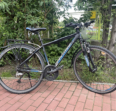 Sabotage - 28', 48-as vázméret, 3x9-es Shimano Deore, Magura hidraulikus abroncsfékek, dönthető kormány, ár: 140.000Ft.