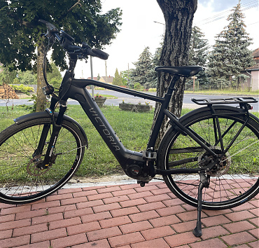 Victoria - 28', 58-as vázméret XL-es, 1x11-es Shimano XT váltó, lockolható levegős első teló, Shimano hidraulikus tárcsafékek, Bosch Perfomrance line CX gen.4 motor, Intuvia kijelző, 625WH akkumulátor, 8547 km, ár: 699.000ft.