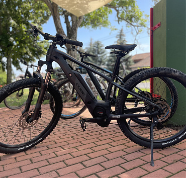 Cube reaction - 27,5”, 37-es S-es váz, Shimano tárcsafékek, lockolható első teló, 500WH akkumulátor, Bosch Performance line cx 85NM motor, Purion kijelző, 1785km. Ár: 559.000Ft