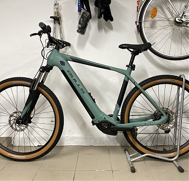 Bulls Copperhead Evo 1 EMTB - 2025 modell 0 km-es új kerékpár29" kerékméret54cm váz méretAlu váz85Nm Bosch Performance Line CX motor750Wh integrált akkumulátorSmart system1x10 sebességes Shimano Deore váltásOlajos tárcsafékSrSuntour XCM lockolható első teleszkópGyárilag kiépített világításGyári kulcsok, töltőÁr: 799.000.-ft