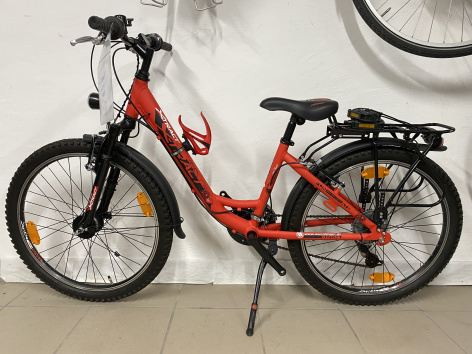 XTRACT Gyermek kerékpár - 24" kerékméret /szőrös gumik/35 cm váz méretAlu vázAgydinamóÁr: 120.000.-ft