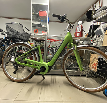 Cube ELLA e-BIKE - 51 km-t futott, új kerékpár 28” kerékméret 45 cm “XS” váz méret Bosch Active Line Plus gen3 motor Integrált 500Wh akkumulátor +625 bővíthető 1x10 sebességes Shimano Deore váltás Shimano hidraulikus tárcsafék SRSuntour első teleszkóp Gyári világítás Ár: 599.000.-ft